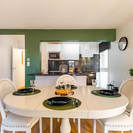 Le Precieux De Raoul Centre Avec Ascenseur דירה